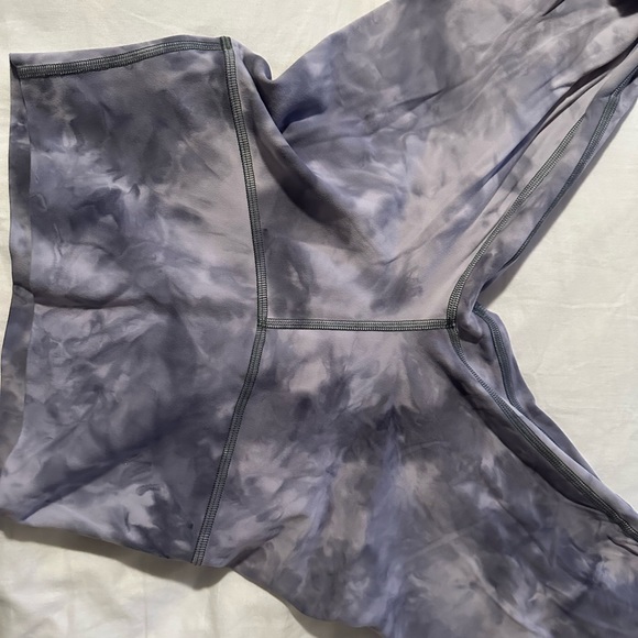 Diamond dye Lulu align 28” leggings - Picture 4 of 5